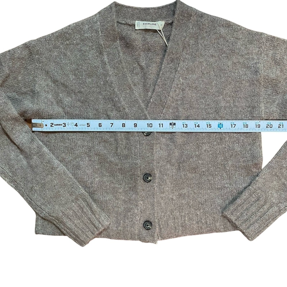 Everlane NWT High V Cropped Cardigan In Alpaca Taupe Melange XS - Picture 13 of 14